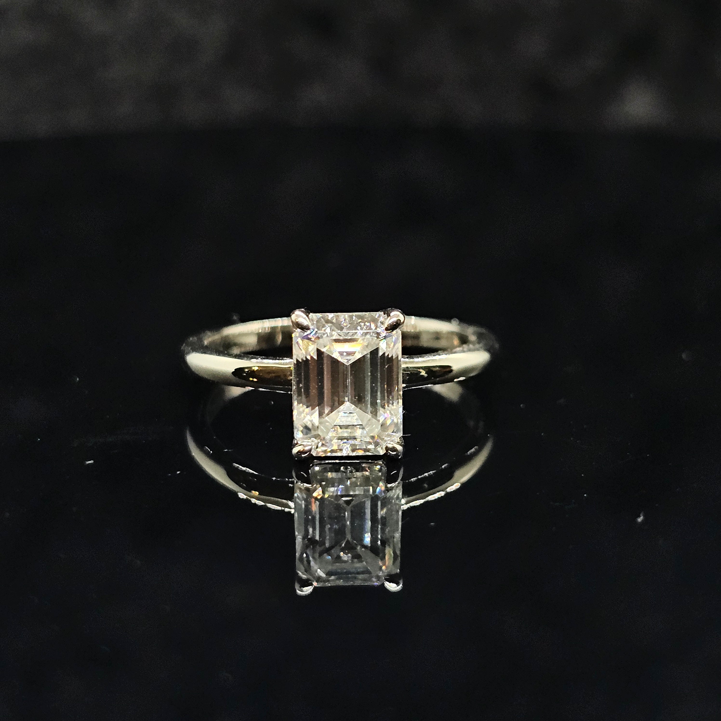 Vivienne - Emerald Cut Solitaire Ring