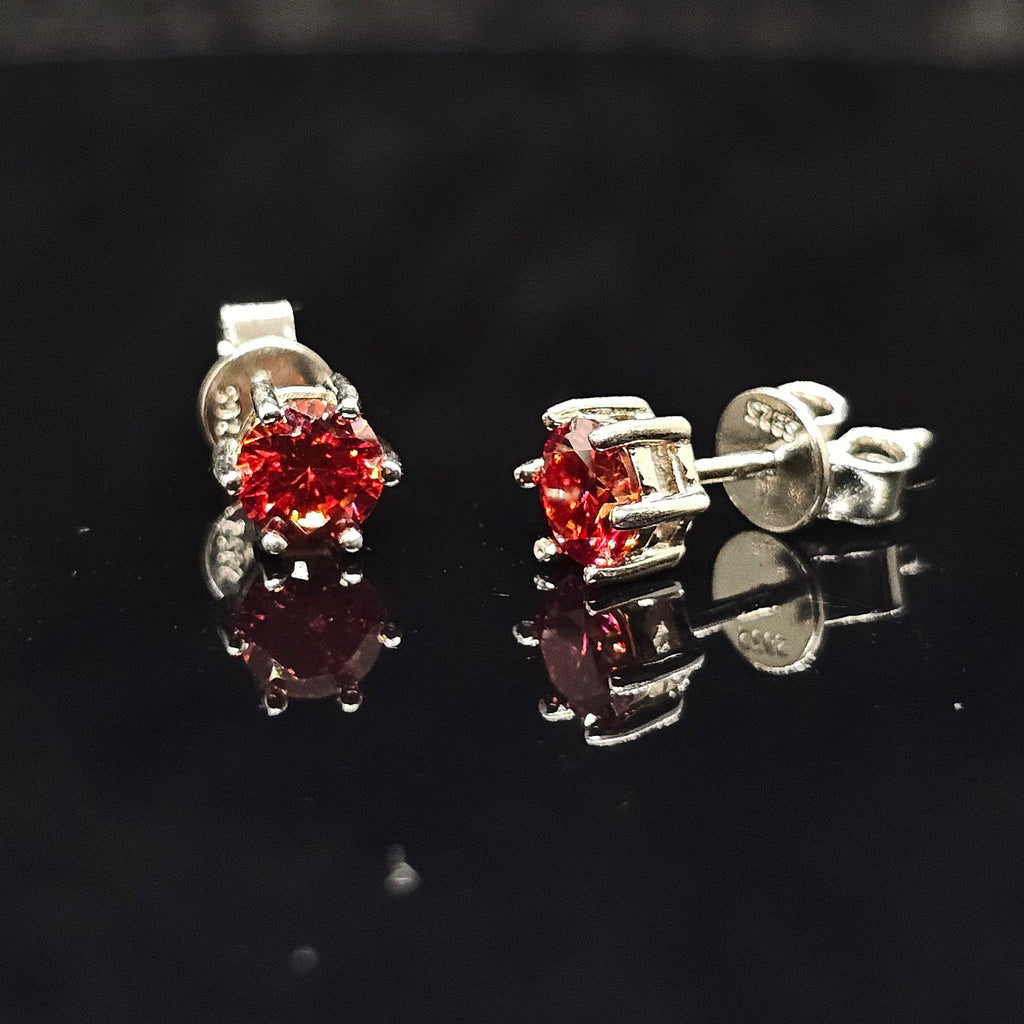 0.6/1.0/2.0cttw Garnet Red Round Cut Solitaire Moissanite Stud Earrings