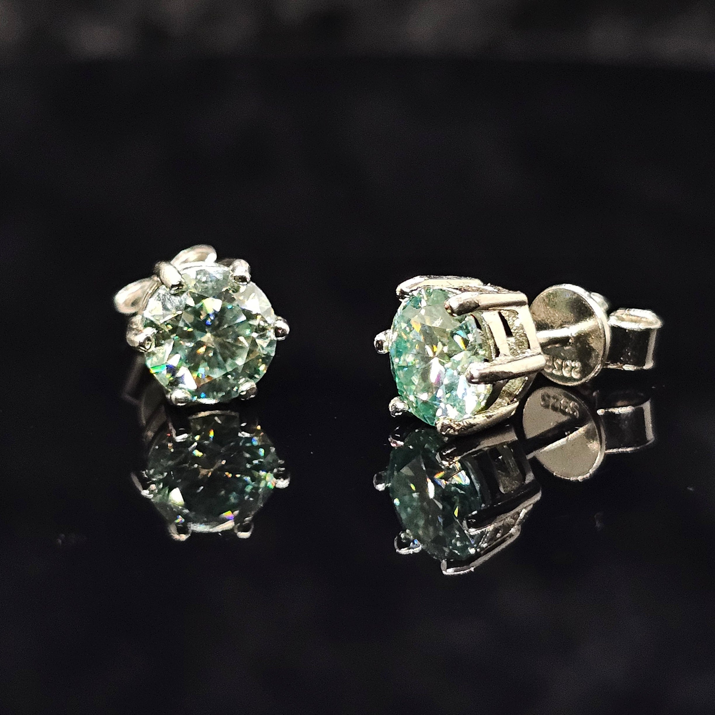 0.6/1.0/2.0cttw Turquoise Round Cut Solitaire Moissanite Stud Earrings