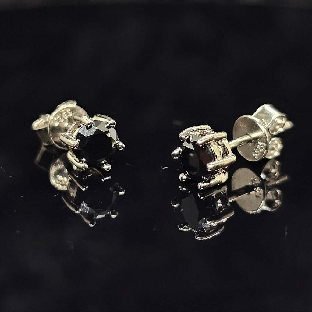 0.6/1.0/2.0cttw Black Round Cut Solitaire Moissanite Stud Earrings