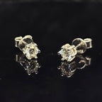 0.6/1.0/2.0cttw Round Cut Solitaire Moissanite Stud Earrings