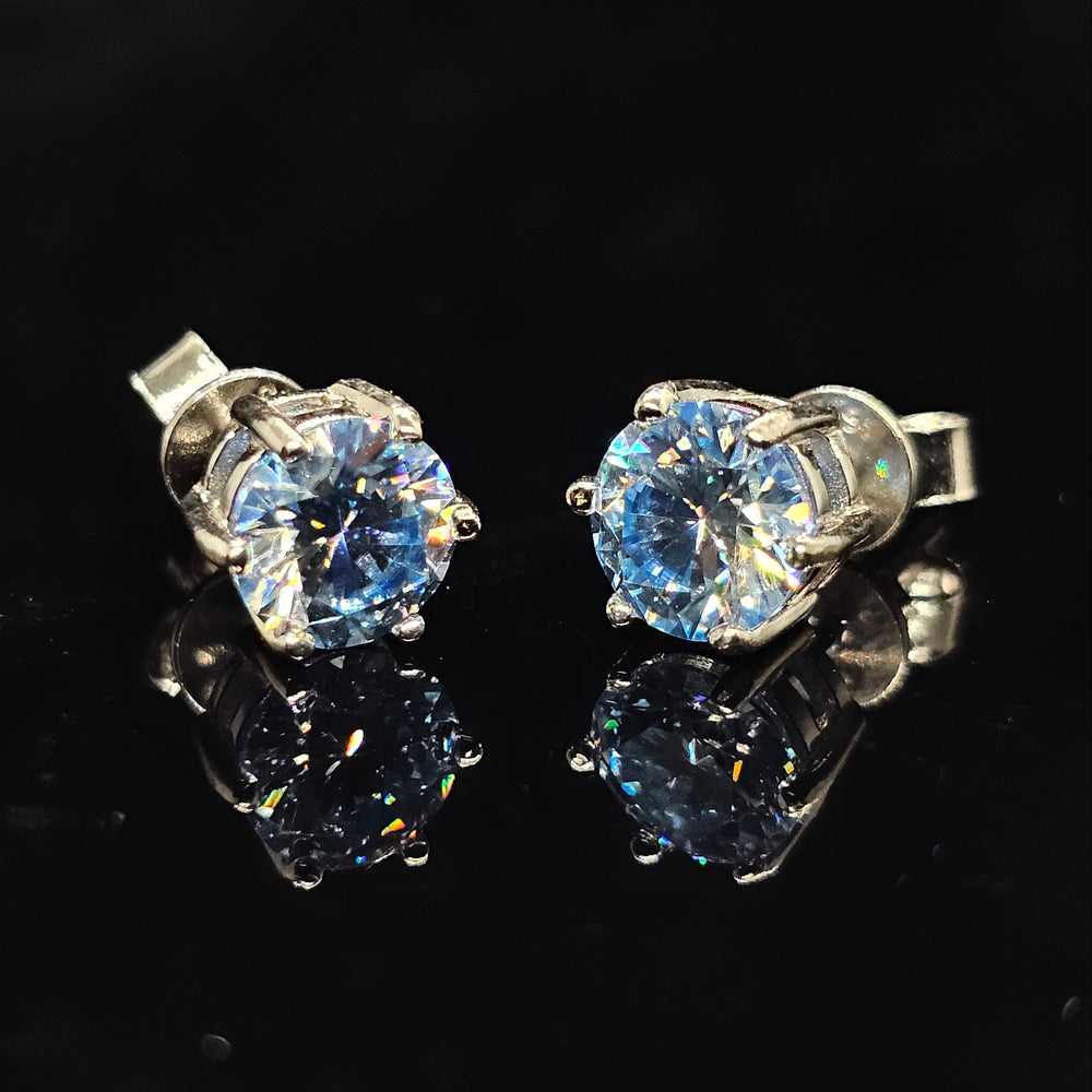 0.6/1.0/2.0cttw Klein Blue Round Cut Solitaire Moissanite Stud Earrings