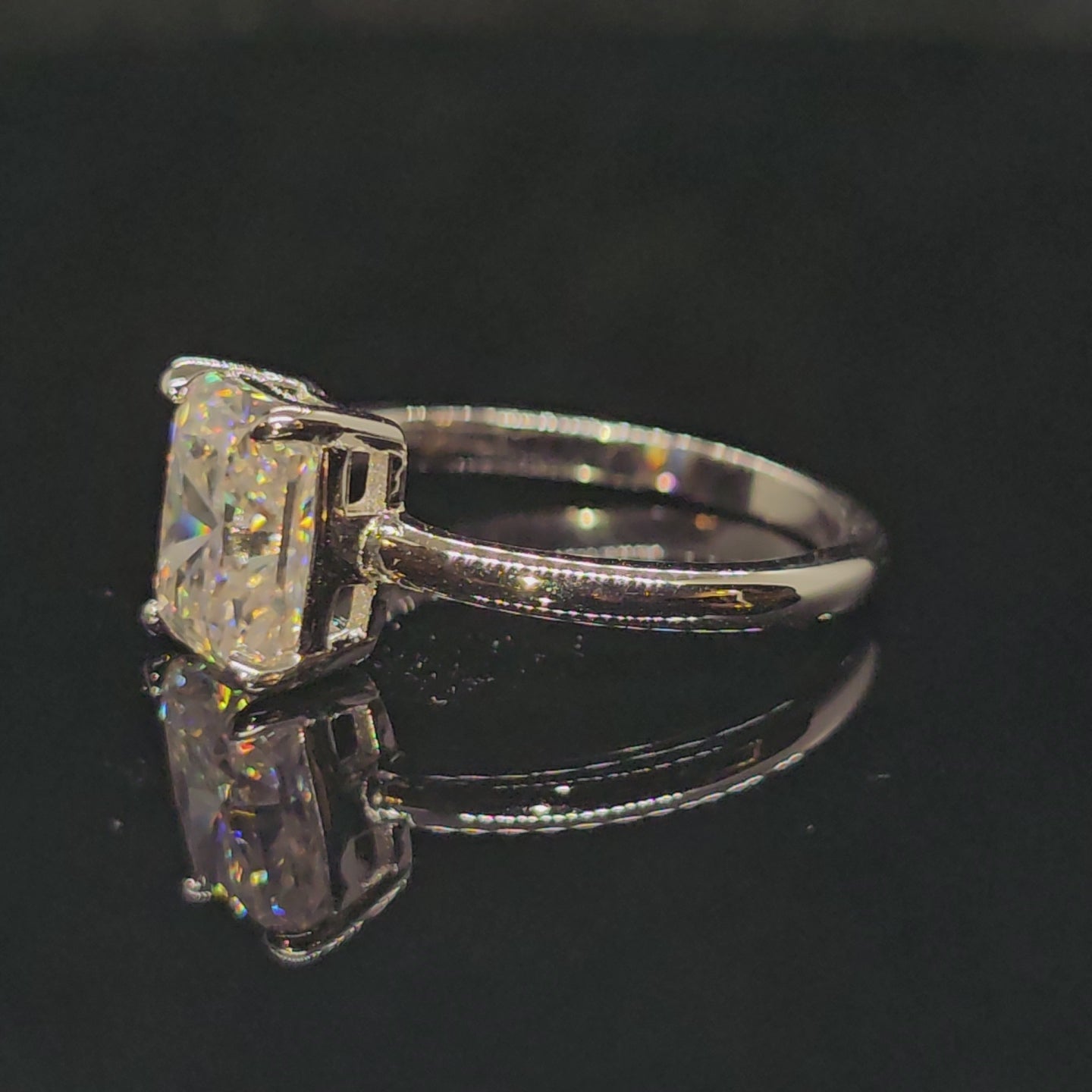 Evelyn - Radiant Cut Solitaire Ring